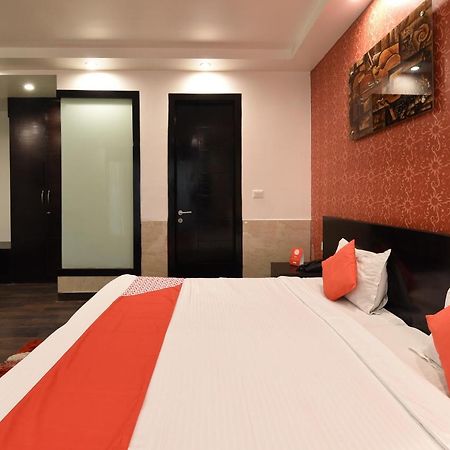 Oyo Flagship 18940 Hotel Swathi New Delhi Extérieur photo
