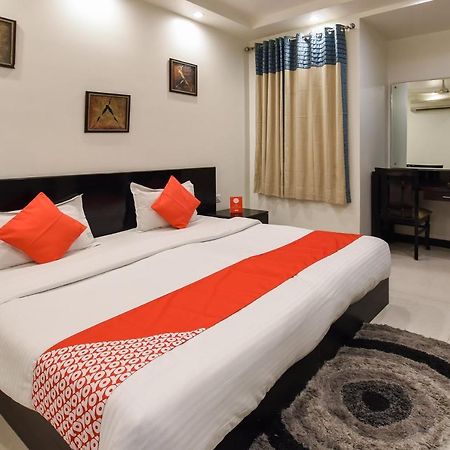 Oyo Flagship 18940 Hotel Swathi New Delhi Extérieur photo