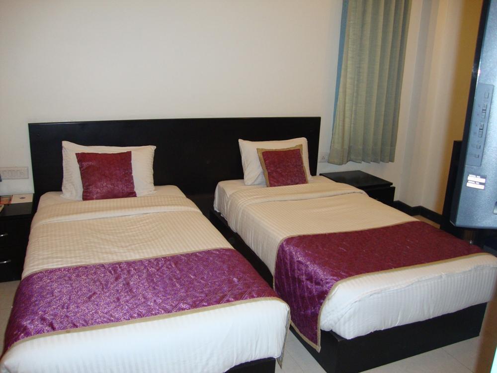 Oyo Flagship 18940 Hotel Swathi New Delhi Extérieur photo