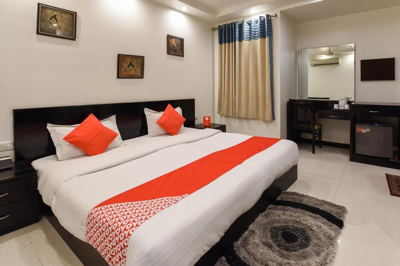Oyo Flagship 18940 Hotel Swathi New Delhi Extérieur photo
