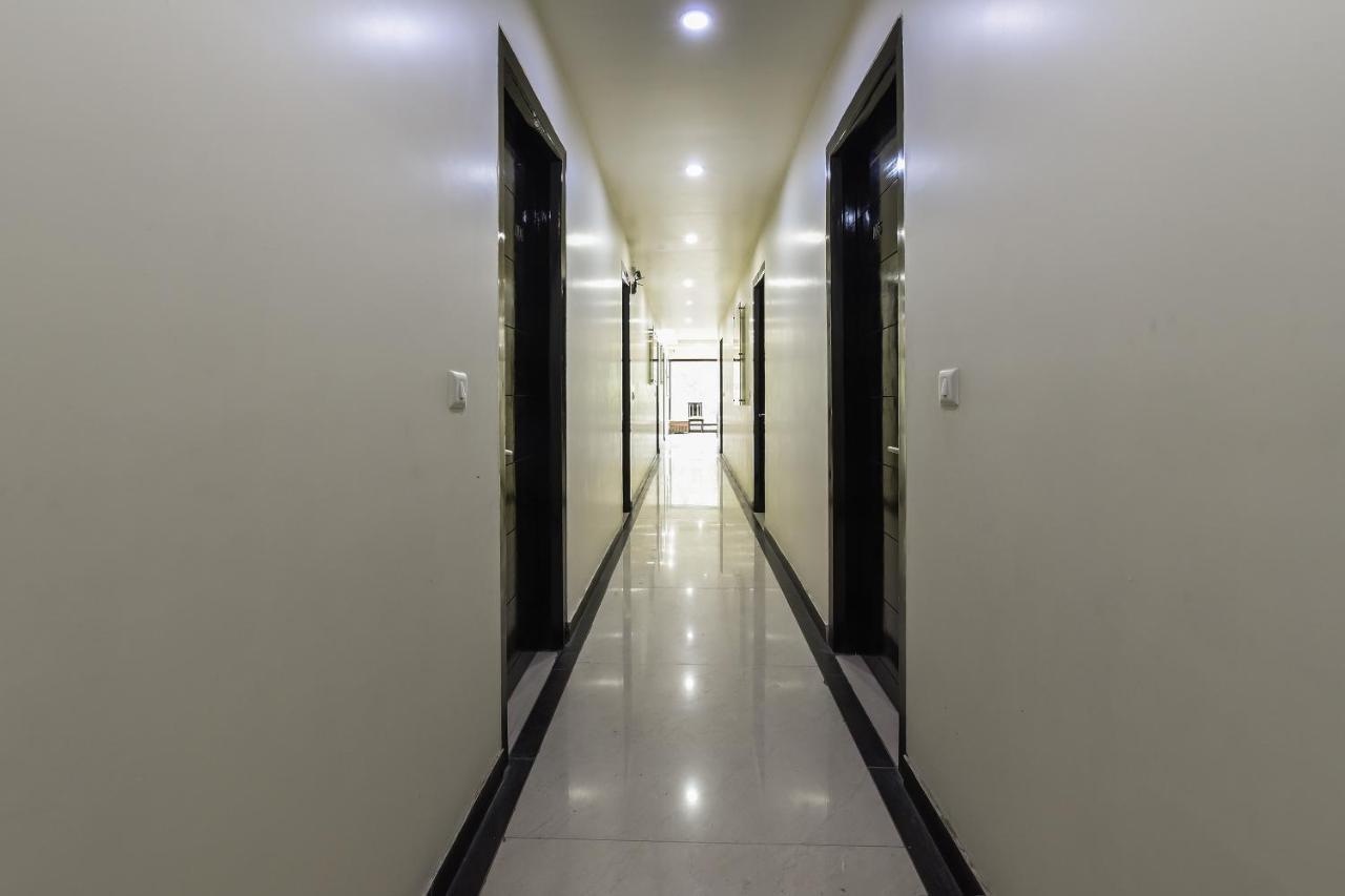 Oyo Flagship 18940 Hotel Swathi New Delhi Extérieur photo